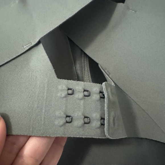 Lululemon Enlite Bra- 38D - Picture 8 of 9